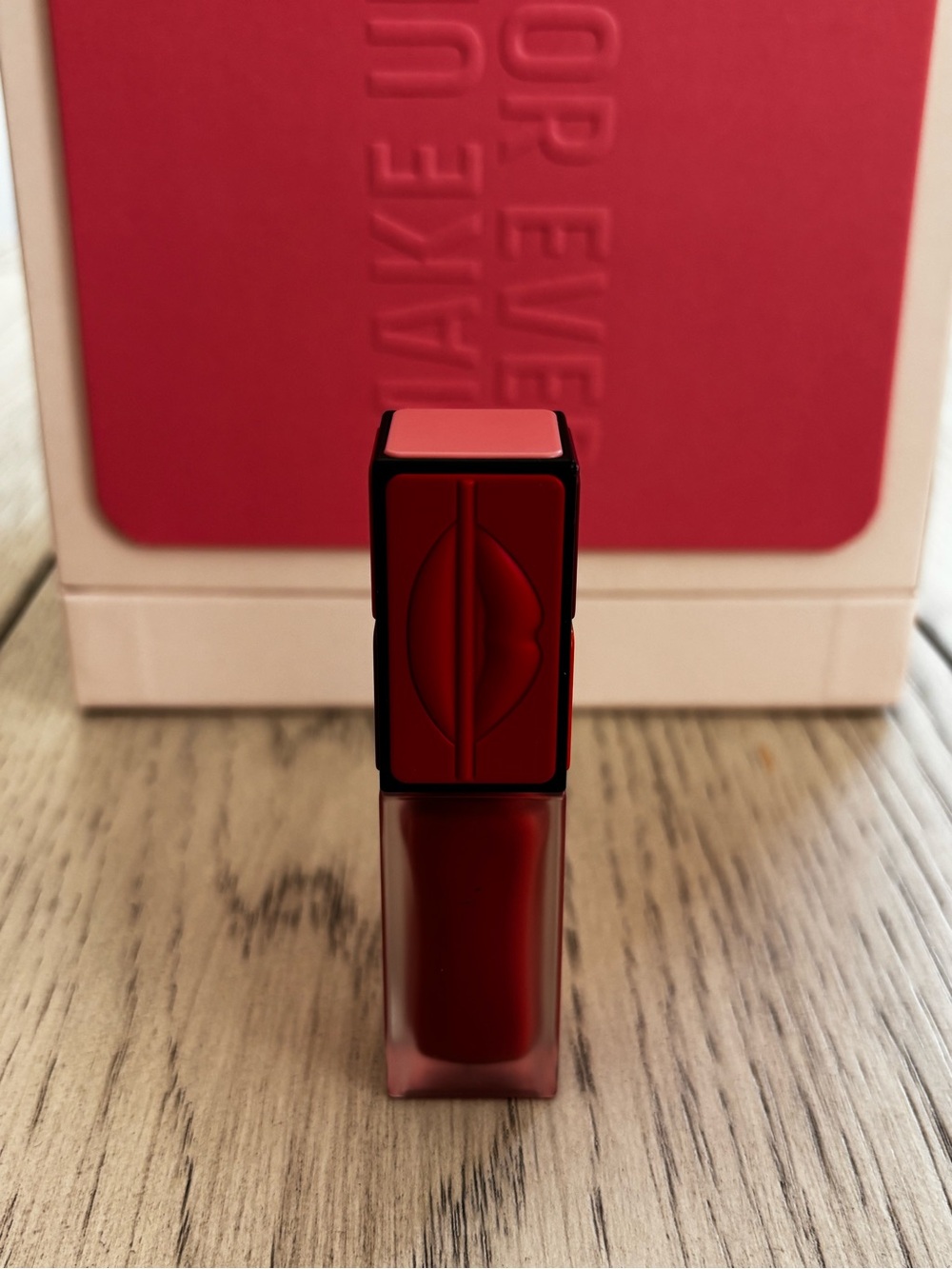 Liquid color blush for the lips and cheeks - #240